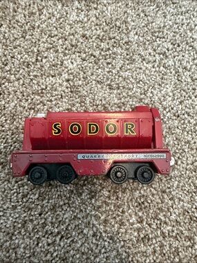 SODOR Red Quarry Tanker Rail Car Toy